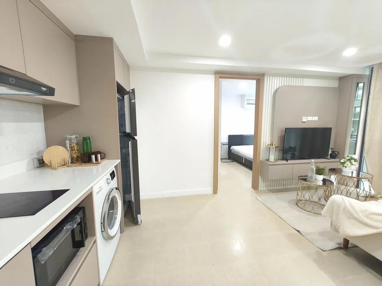 Apartment · 2 ห้องนอน · 2 ห้องน้ำ · 64 m²