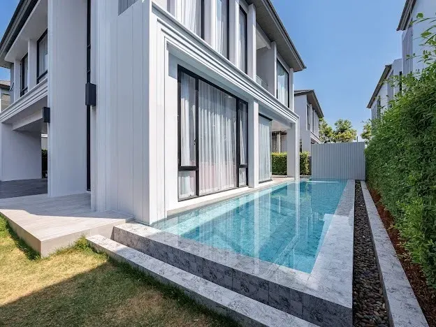 House · 4 bd · 5 ba · 400 m²