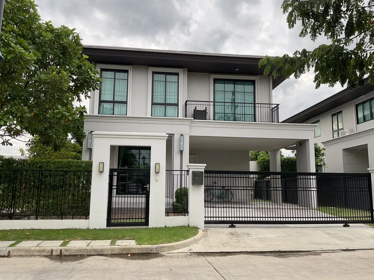 House · 3 ห้องนอน · 3 ห้องน้ำ · 161 m²