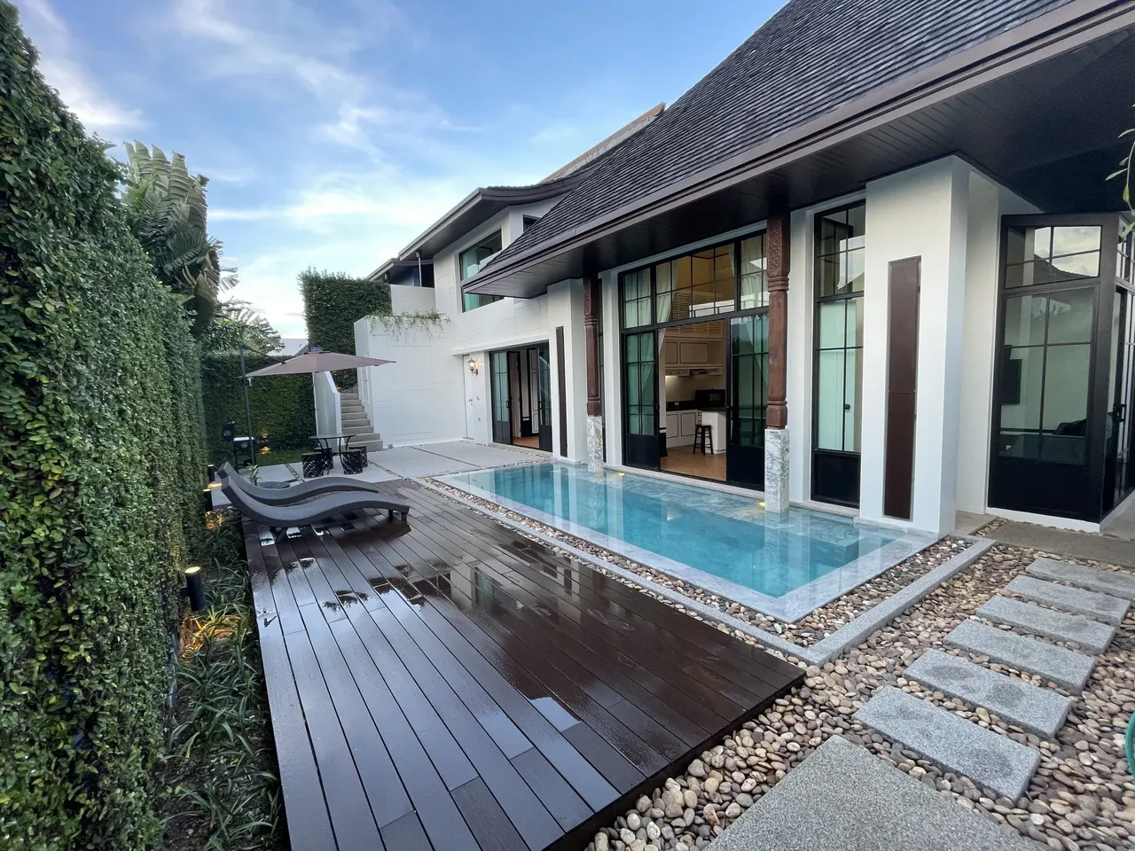 Villa · 2 bd · 2 ba · 180 m²