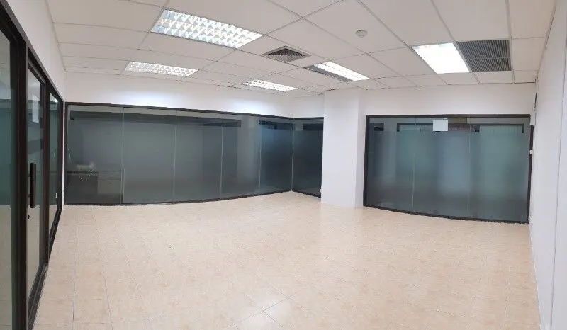 Office · 30 m²