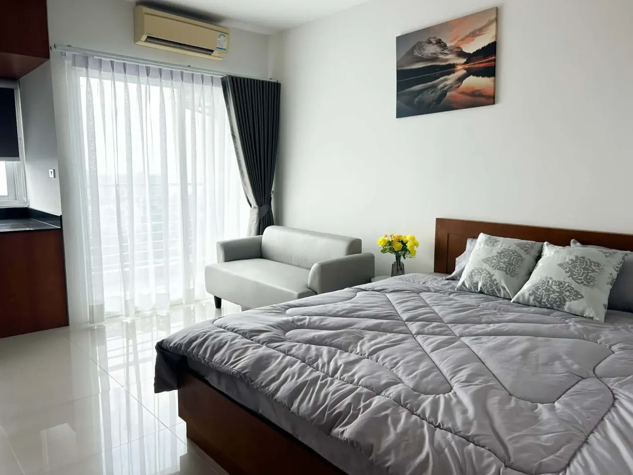 1 ห้องน้ำ · 28 m²