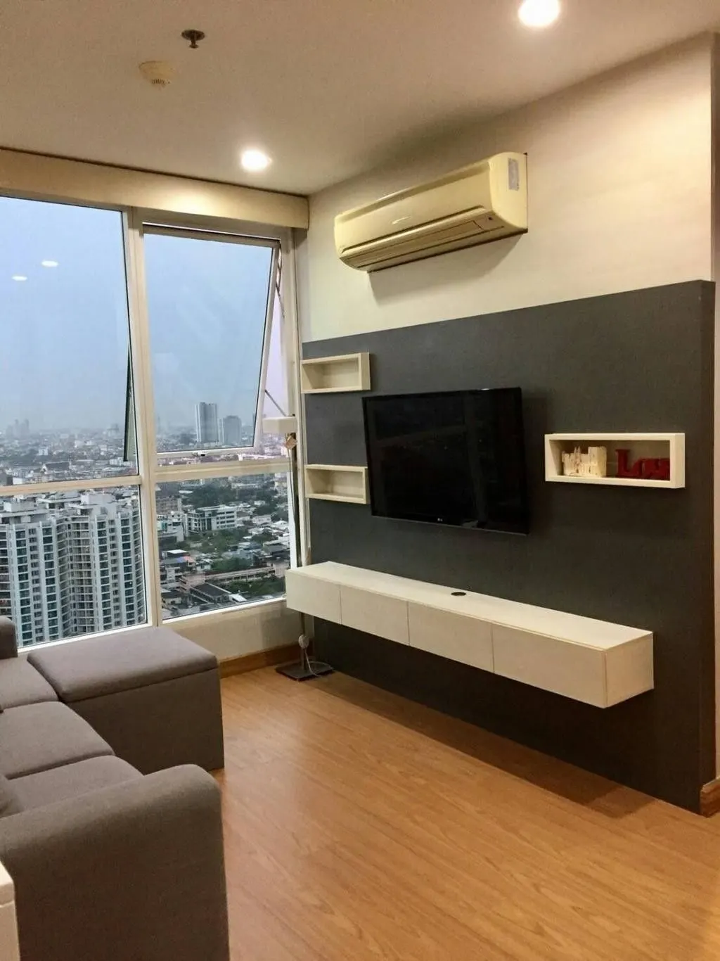 Condo · 2 bd · 2 ba · 55 m²