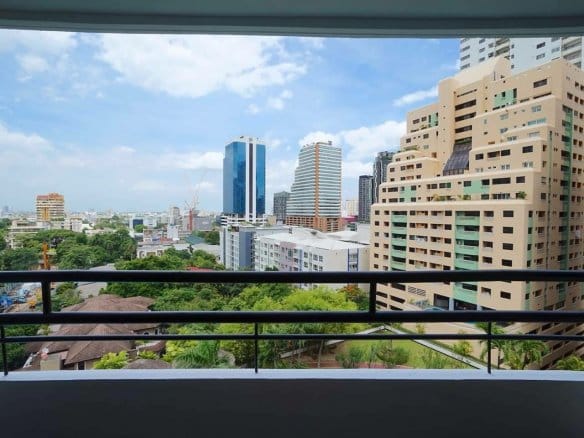 view bangkok moon tower
